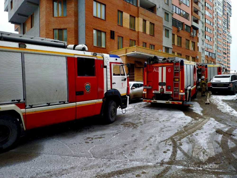 25 человек эвакуировали из дома на улице Советской Армии из-за пожара