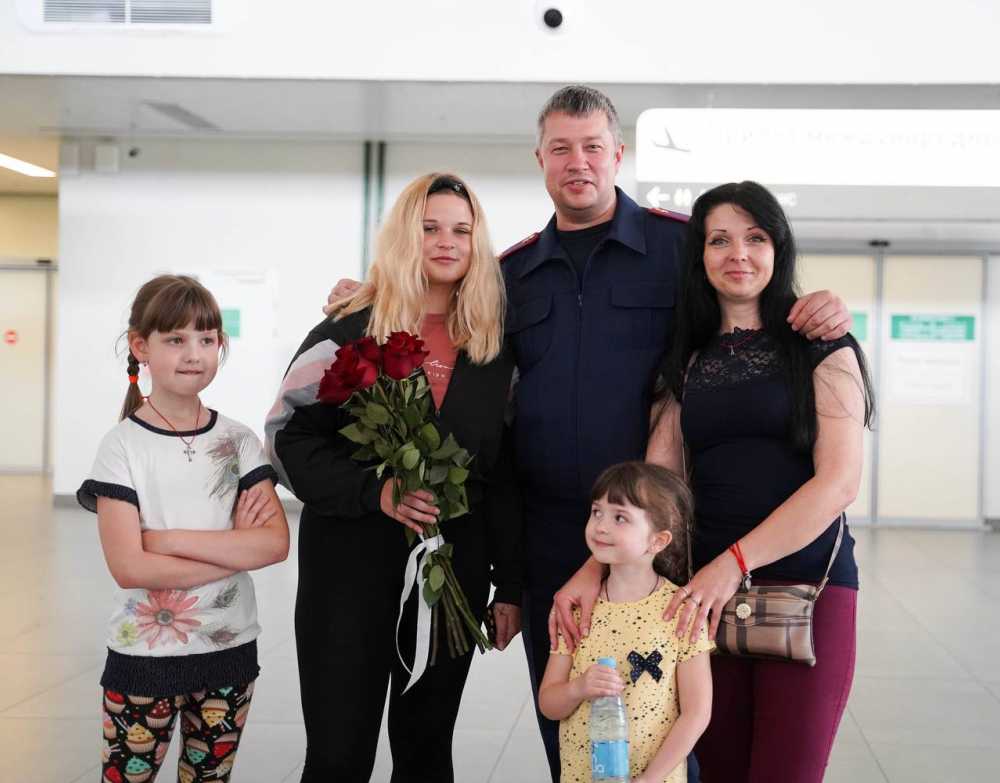 «Выживала, как могла»: самарские силовики спасли пропавшую в ДНР девочку и вернули в многодетную семью