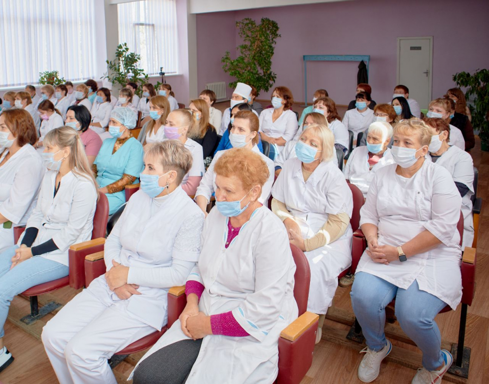 В Самарской области приостановлены выплаты медработникам, оказывающим помощь ковид-пациентам