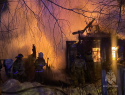 На улице Лукачева в Самаре сгорел частный дом