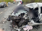 При столкновении двух легковушек с грузовиком под Самарой погибли три человека