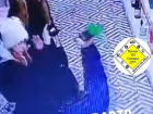 В самарском супермаркете мужчина несколько раз ударил девочку-подростка бутылкой по голове