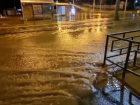 Коммунальный ад в Самаре: улицу Мичурина затопило по колено