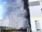 Едкий дым на весь район: в Самаре два часа тушили пожар на складе пенопласта