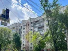 Перекресток Кирова и Нагорной перекрыли из-за упавшего дерева