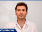 Скорпион в белом халате: главный медик Самарской области отмечает день рождения