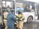 МЧС опубликовало видео с места ДТП с автобусом и грузовиком в Тольятти