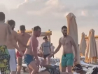 Появилось новое видео массовой драки на одном из пляжей Самары