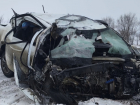 Иномарку Kia Rio сжало в комок металла после столкновения с фурой на трассе «Обход г. Сызрани»
