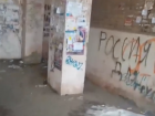 На пути в Самарскую городскую больницу №10 образовался общественный туалет