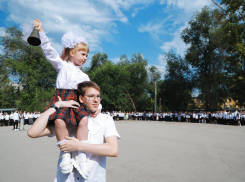 В Самарской области 364 376 учеников пошли школы 
