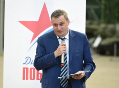 «Не должно быть паники»: Александр Хинштейн высказался о мятеже