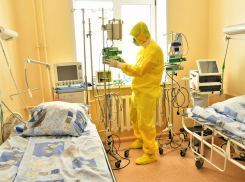 В Самарской области выявлено 915 новых случаев коронавируса за сутки