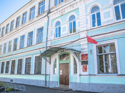 Снять три шкуры: в школах Самары трясут деньги с родителей