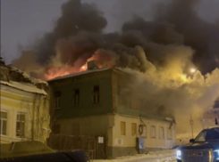 На улице Степана Разина в Самаре горел расселённый дом 