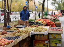 Прочь с тротуара: власти Самары избавляются от незаконных торговцев