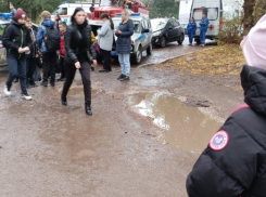 В школе Новокуйбышевска задержали мужчину с пистолетом