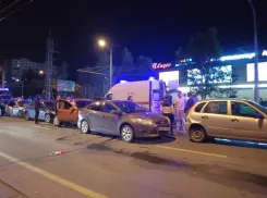 «Паровозик» на Московском: в Самаре снова случилось массовое ДТП