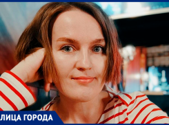 Поэтесса Ольга Дымникова рассказала, как миф превращается в инструмент, а бардовская певица – в методолога