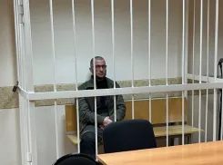 Таксита, угрожавшего писталетом военному, посадили почти на 2 года 