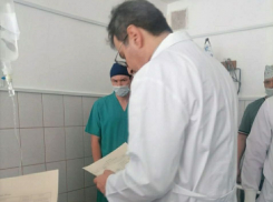 10 пациентов в больнице: Армен Бенян лично осмотрел пострадавших в страшном ДТП в Нефтегорском районе