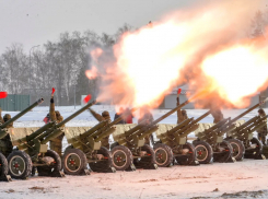 Из пушки не по воробьям: самарские военные показали репетицию салюта ко Дню защитника Отечества