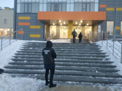 В школе №26 на Пятой просеке обвалился потолок