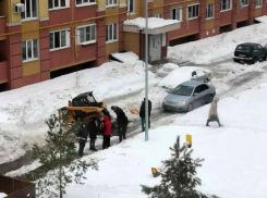 Раздавил ковшом: в Самаре неуправляемый погрузчик забрал очередную жертву