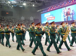 Поздравляем с Днём защитника Отечества!