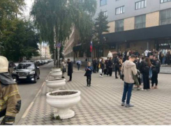 В Самаре из строительного института эвакуировали 200 человек
