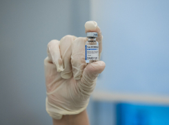 Всего 0,7% прошедших полную вакцинацию россиян заразились коронавирусом
