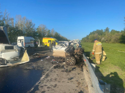 4 человека погибли в ДТП с участием трёх автомобилей на трассе М5