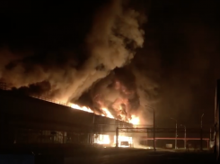Сильный пожар произошёл на заводе Ferroni в Тольятти – 6000 кв. м охвачено огнём 