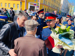 Спустя 77 лет: в Самаре герой Великой Отечественной встретился со счастливым танком, который спас ему жизнь