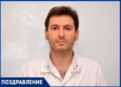 Скорпион в белом халате: главный медик Самарской области отмечает день рождения