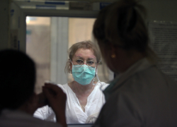 До 200 тысяч рублей: топ-5 самых больших зарплат самарских врачей