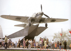 47 лет назад в Самаре установили памятник штурмовику Ил-2