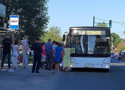 Местные жители спрашивают у Минтранса, почему проблема транспорта не решается в микрорайонах Волгарь, Сухая Самарка, Кошелев, Южный город