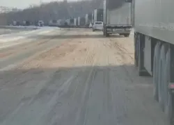 «Помощь никто не предлагал!»: новые ограничения на федеральной трассе могут спровоцировать большие пробки