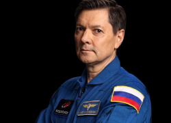 Самарский космонавт Олег Кононенко получил почетную медаль МЧС России