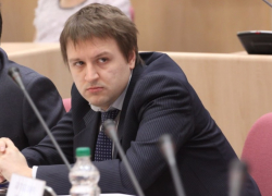 «Самара стала отсталым миллионником»: общественник назвал ошибки Дмитрия Азарова на посту губернатора