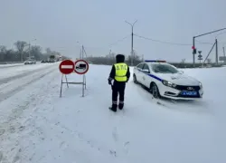 На трассе М-5 ограничили движение из-за метели
