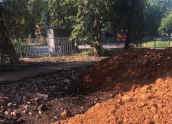 «Бюджетные деньги зарывают в землю»: депутат Кировского района указал на нарушения при сносе ветхого жилья