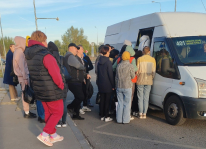 «Уехать можно только с конечной»: жители Волгаря и Южного города-2 пожаловались на транспорт