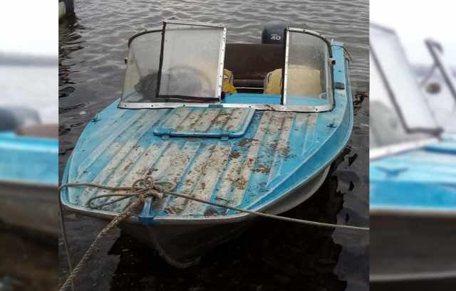 На Волге в Самаре обнаружили лодку с включённым мотором и привязанным к ней трупом
