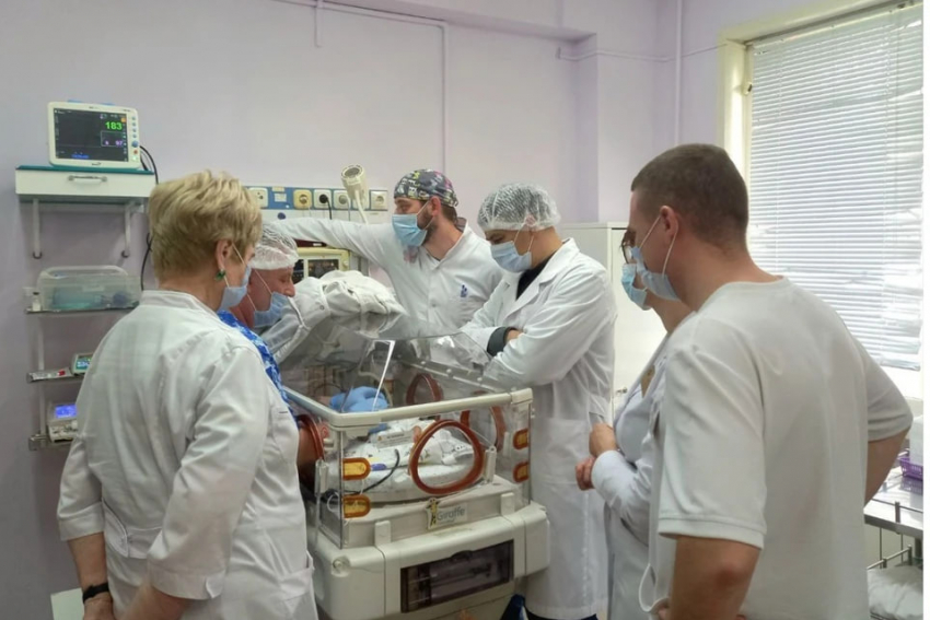 Самарские врачи спасли младенца с дырой в голове