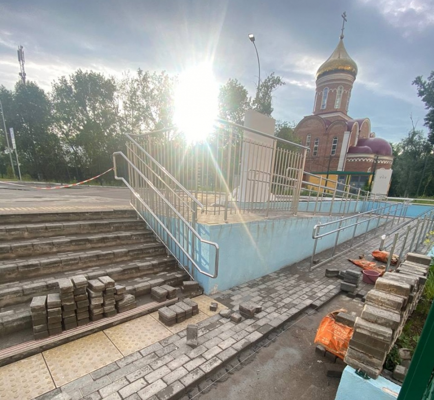 Спустя три месяца после открытия в новой поликлинике в Волгаре решили сделать пандус