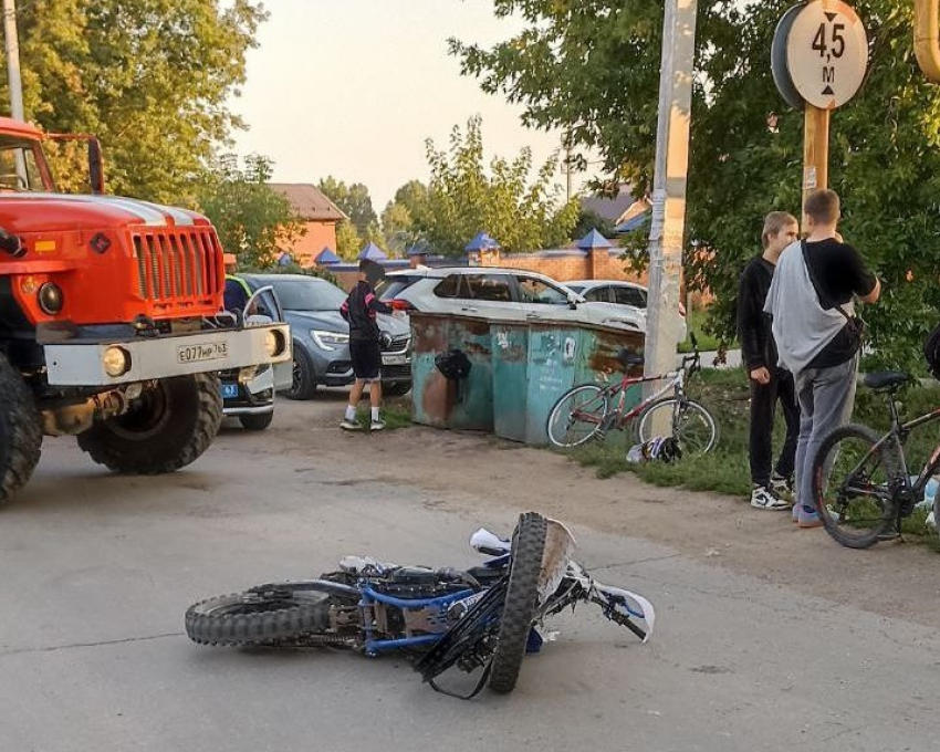 Под Самарой лоб в лоб столкнулись два несовершеннолетних байкера