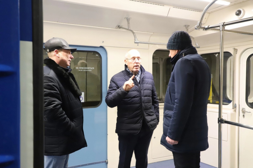 «Новогодний подарок для пассажиров»: на линию самарского метро вышел обновлённый подвижной состав