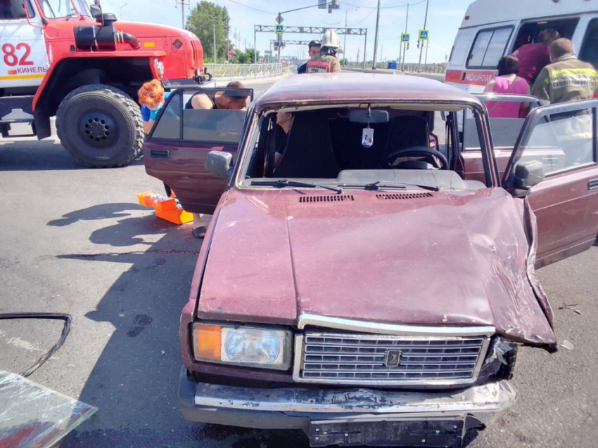 Трое детей попали в больницу после ДТП в Кинеле